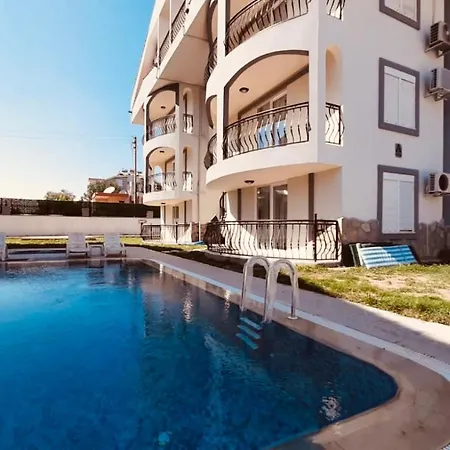 Circle Suits Apartamento